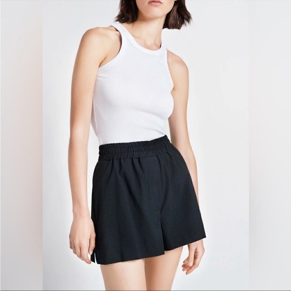 NEW SMYTHE boxer short in black seersucker